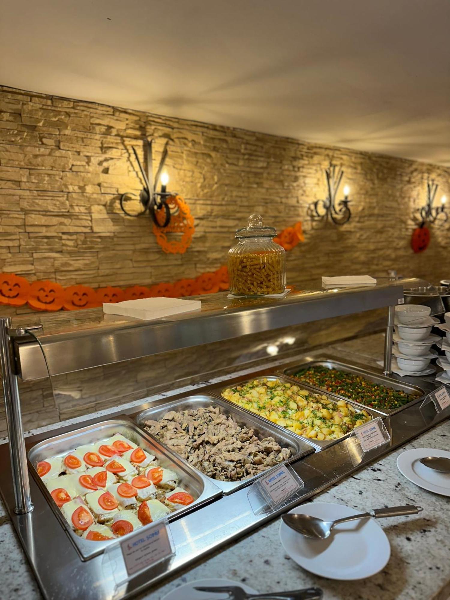 Hotel Soimul Braşov Buitenkant foto