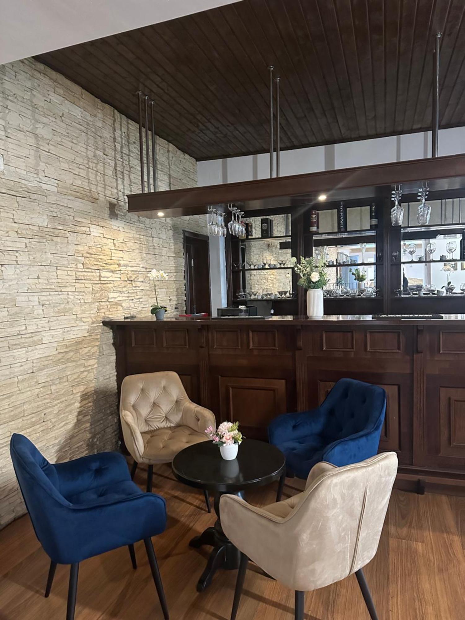Hotel Soimul Braşov Buitenkant foto