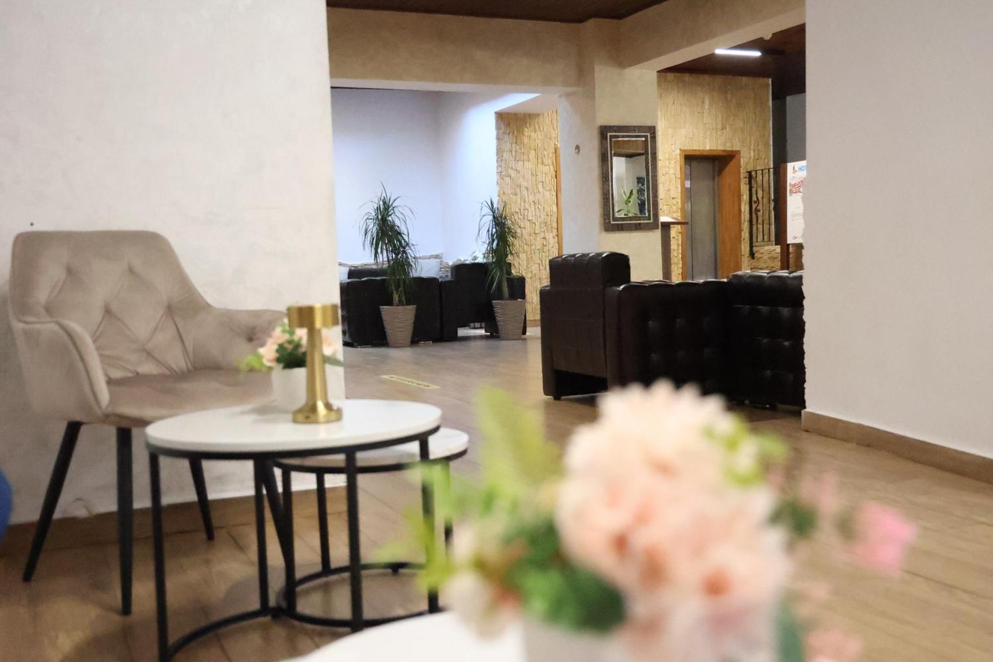 Hotel Soimul Braşov Buitenkant foto