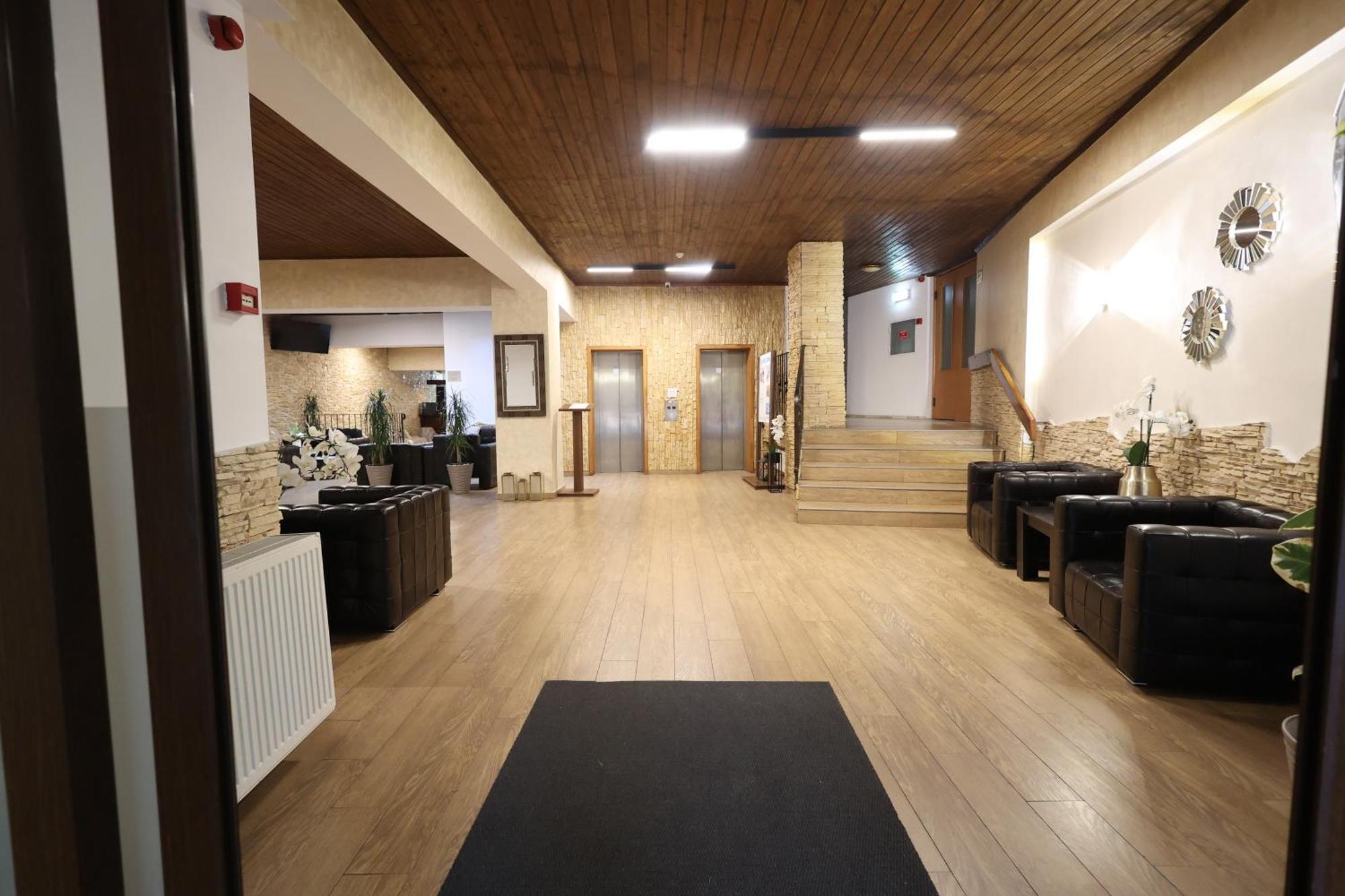 Hotel Soimul Braşov Buitenkant foto